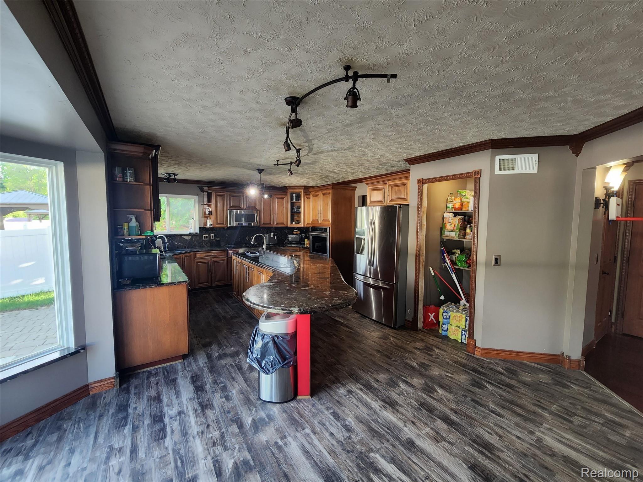 313 Cherry Lane Inkster, MI 48141 - Photo 15 of 32 20220523_185557.jpg