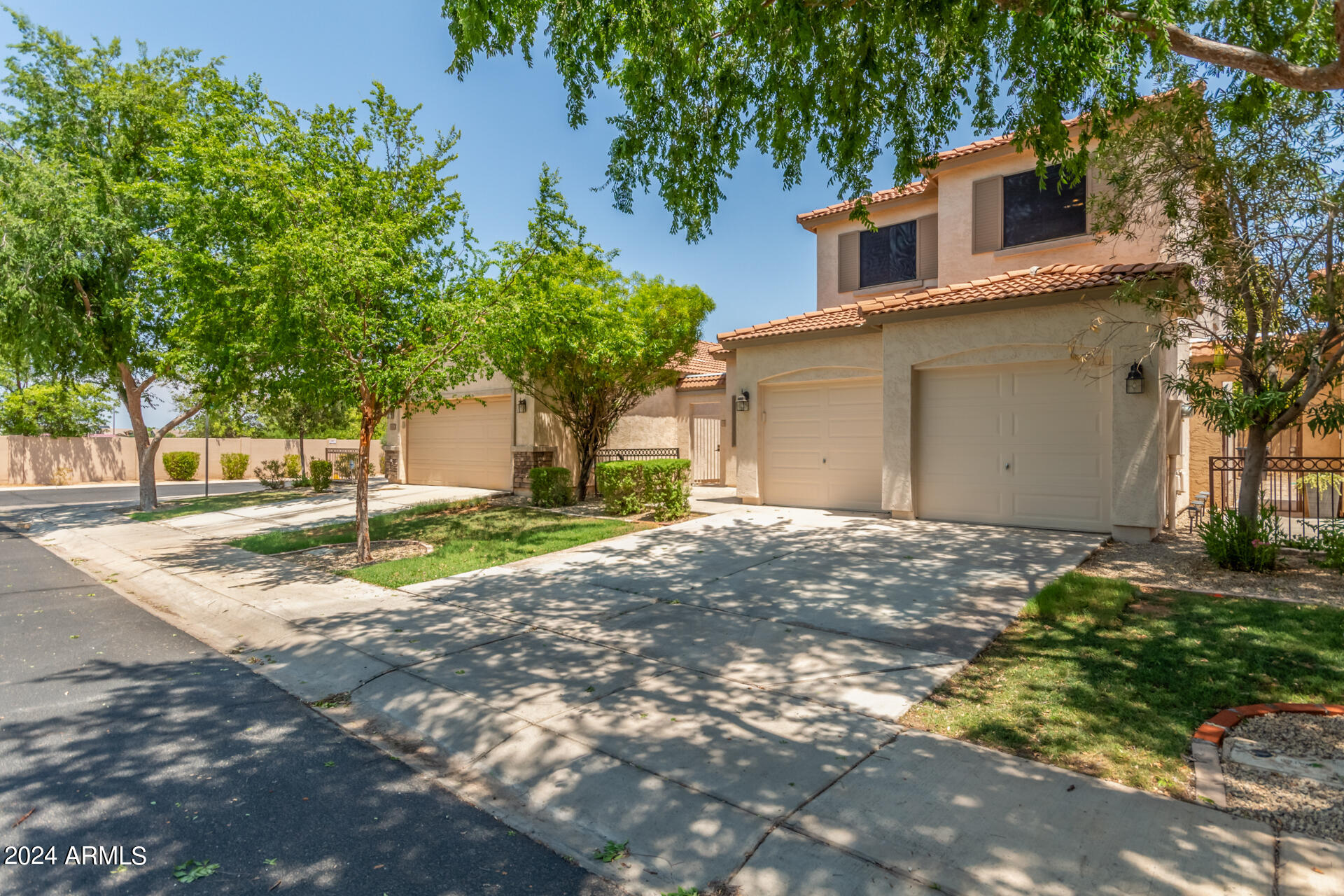 919 South Racine Lane Gilbert, AZ 85296 - Photo 1 of 34 03 - Racine