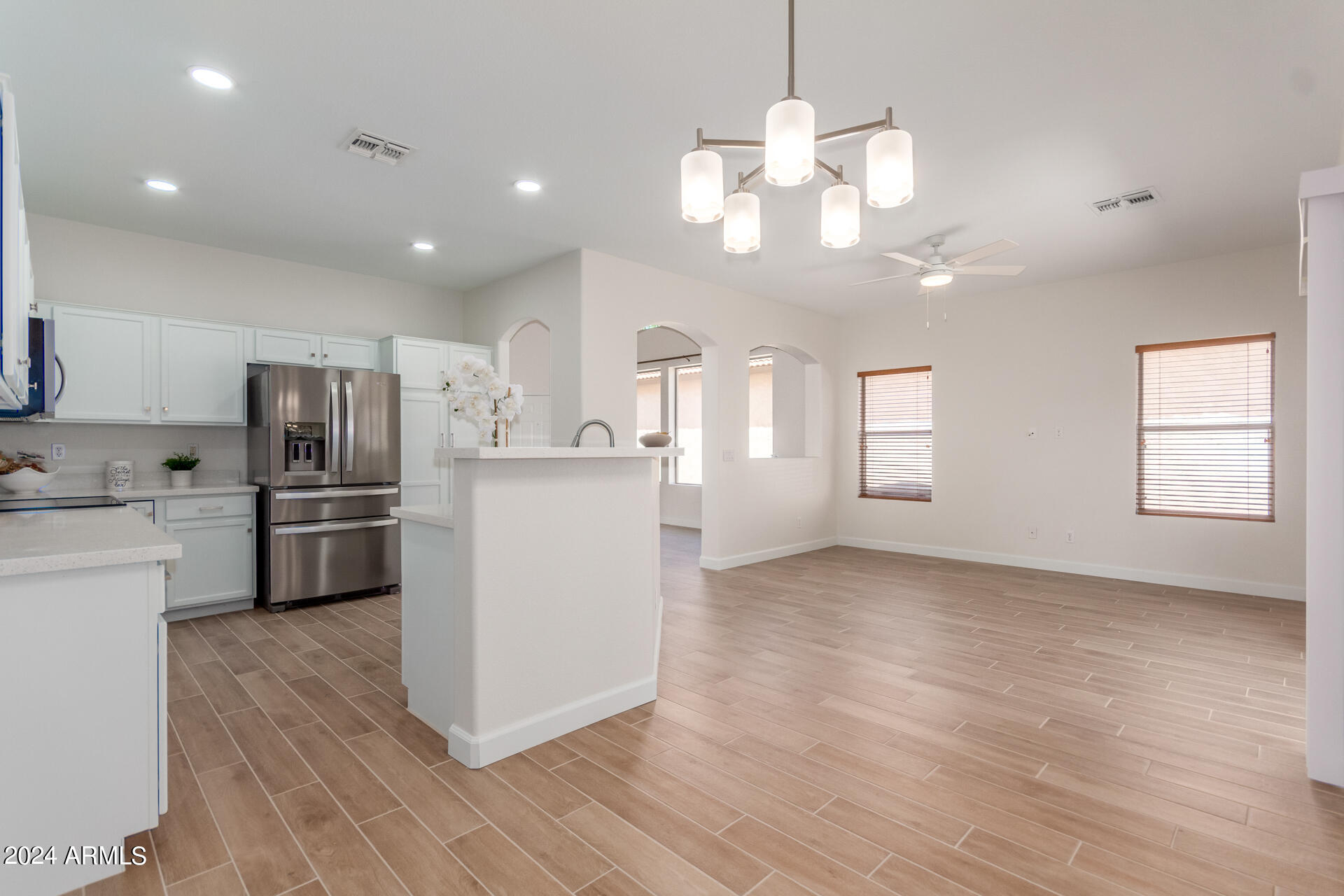 919 South Racine Lane Gilbert, AZ 85296 - Photo 12 of 34 16 - Racine