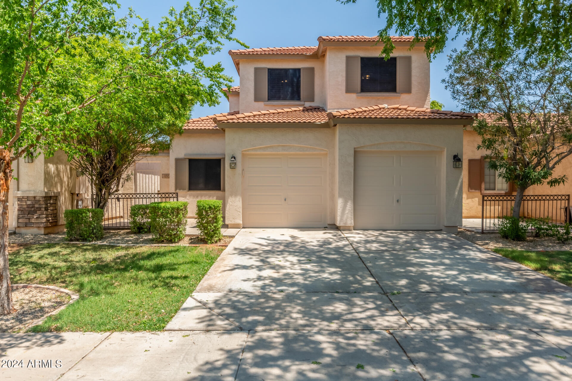 919 South Racine Lane Gilbert, AZ 85296 - Photo 4 of 34 01 - Racine