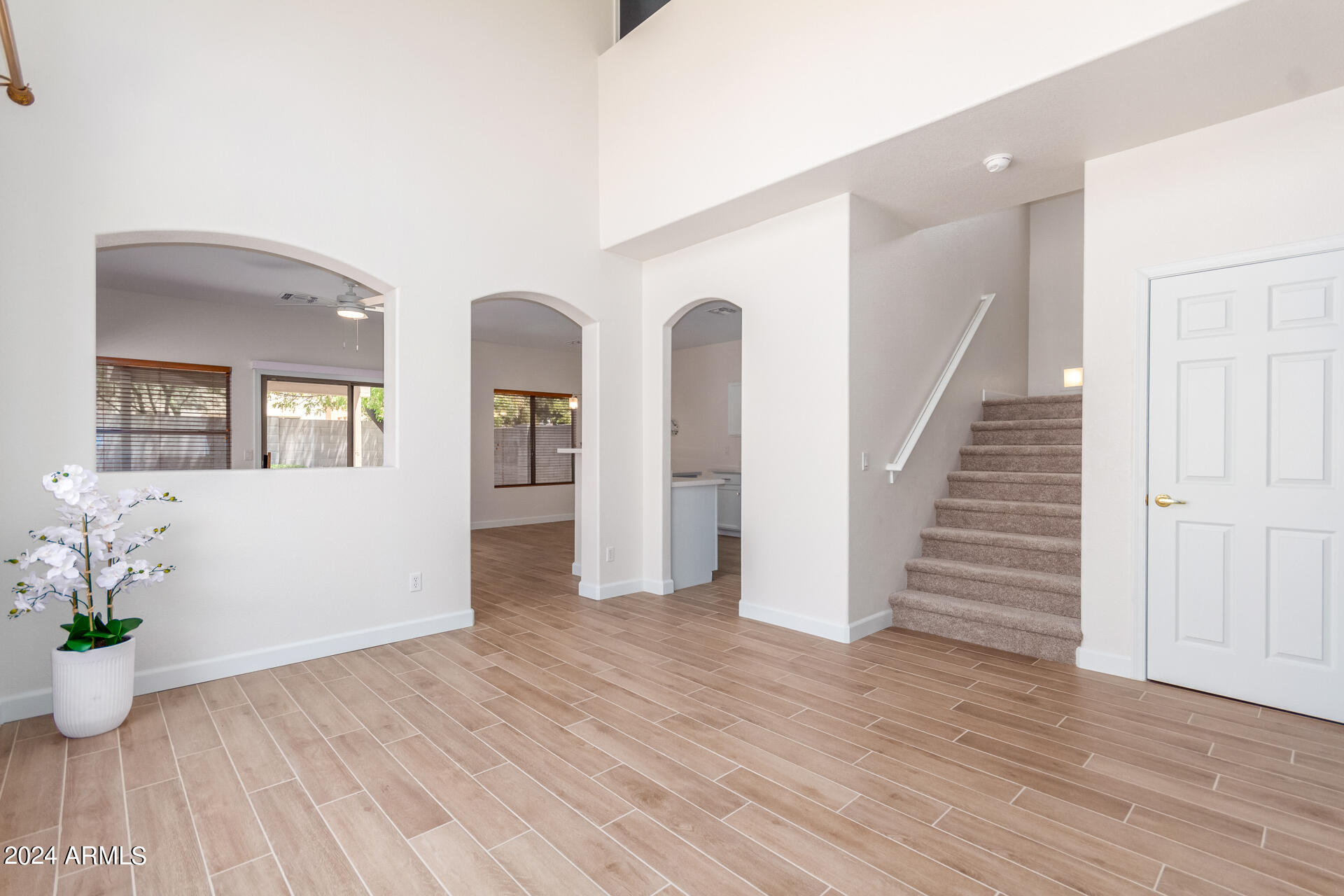 919 South Racine Lane Gilbert, AZ 85296 - Photo 6 of 34 09 - Racine