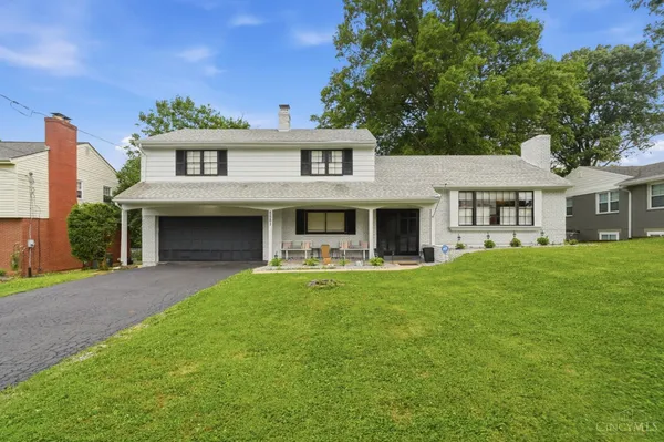 $589,900 | 8881 Paw Paw Lane, Cincinnati, OH 45236