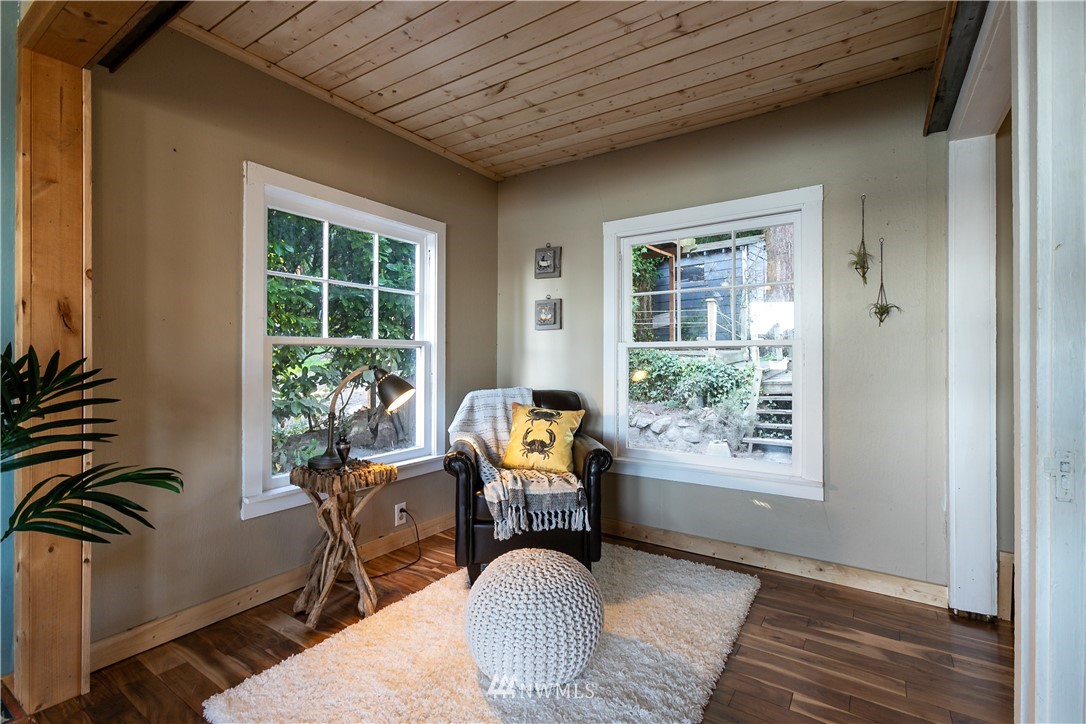 13909 Southwest Pohl Road Vashon, WA 98070 - Photo 11 of 24 a workspace with furniture and window