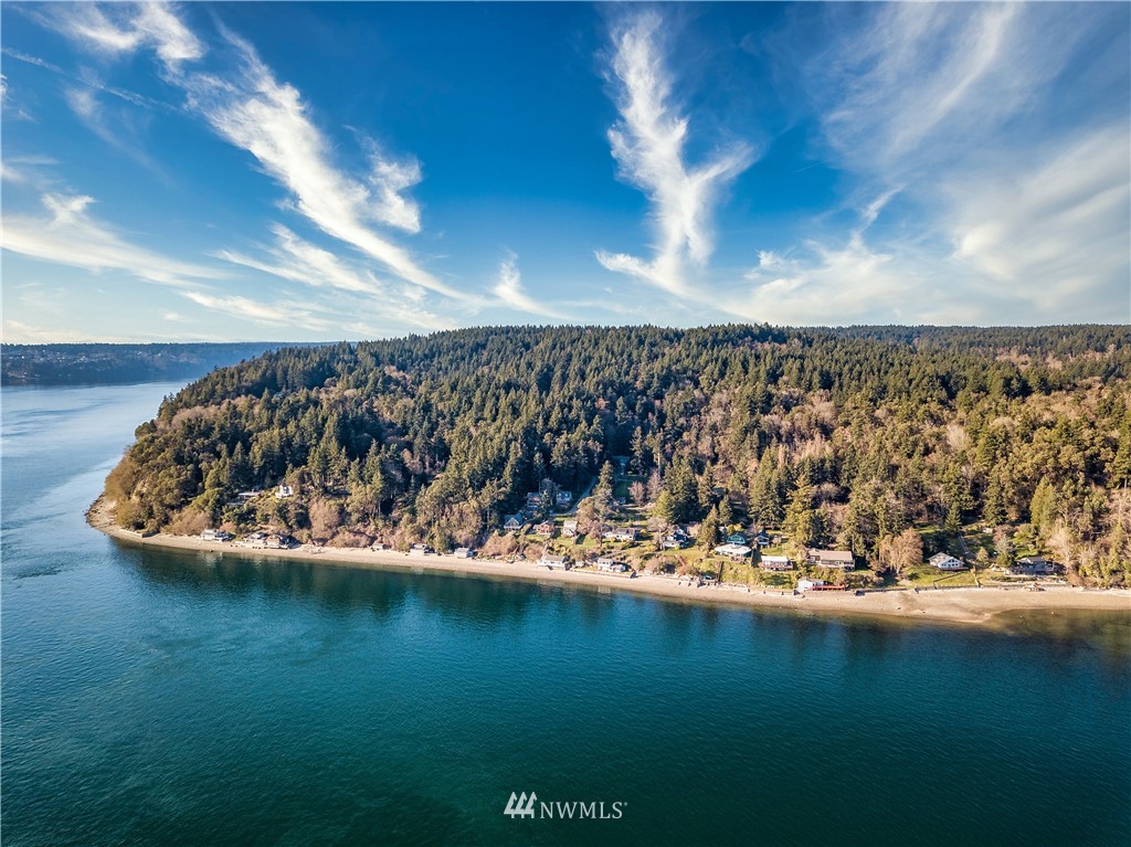 13909 Southwest Pohl Road Vashon, WA 98070 - Photo 23 of 24 a view of a lake