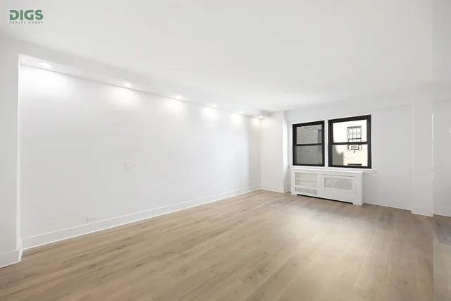 $1,150,000 | 411 East 57th Street, Unit 16D | Sutton Place