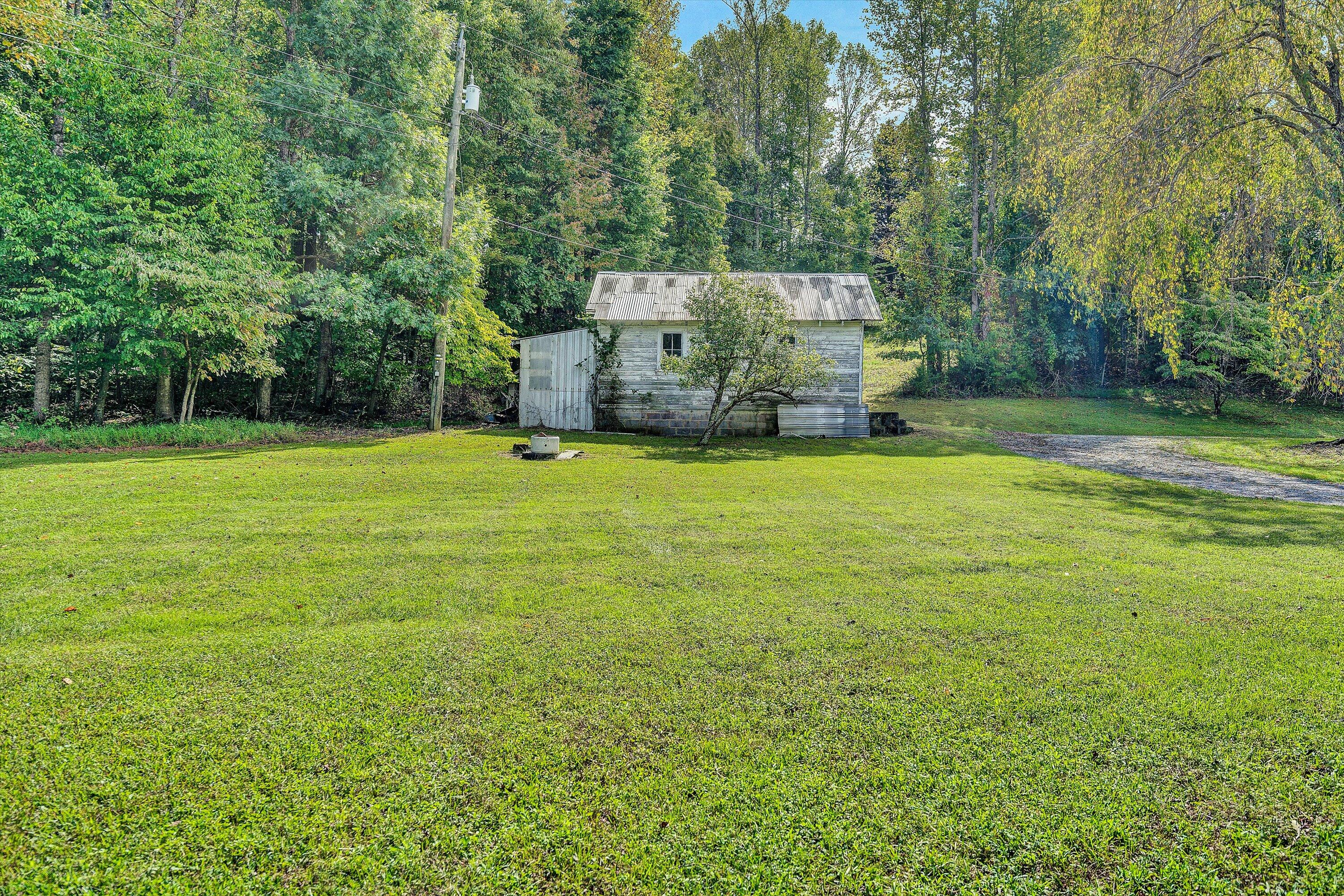 2433 Camp Jaycee Road Blue Ridge, VA 24064 - Photo 25 of 27 25-DSC05873