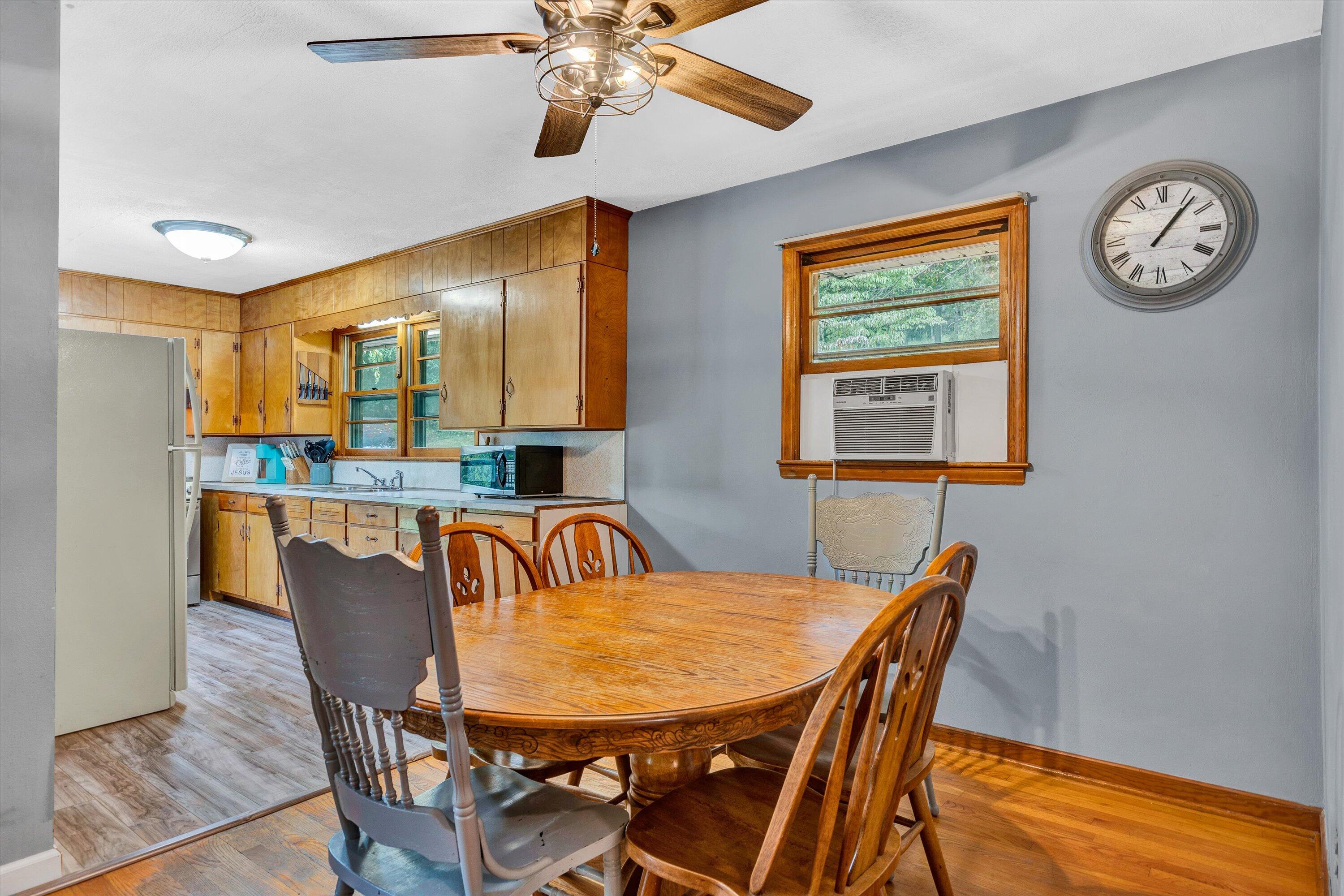 2433 Camp Jaycee Road Blue Ridge, VA 24064 - Photo 6 of 27 06-DSC05804