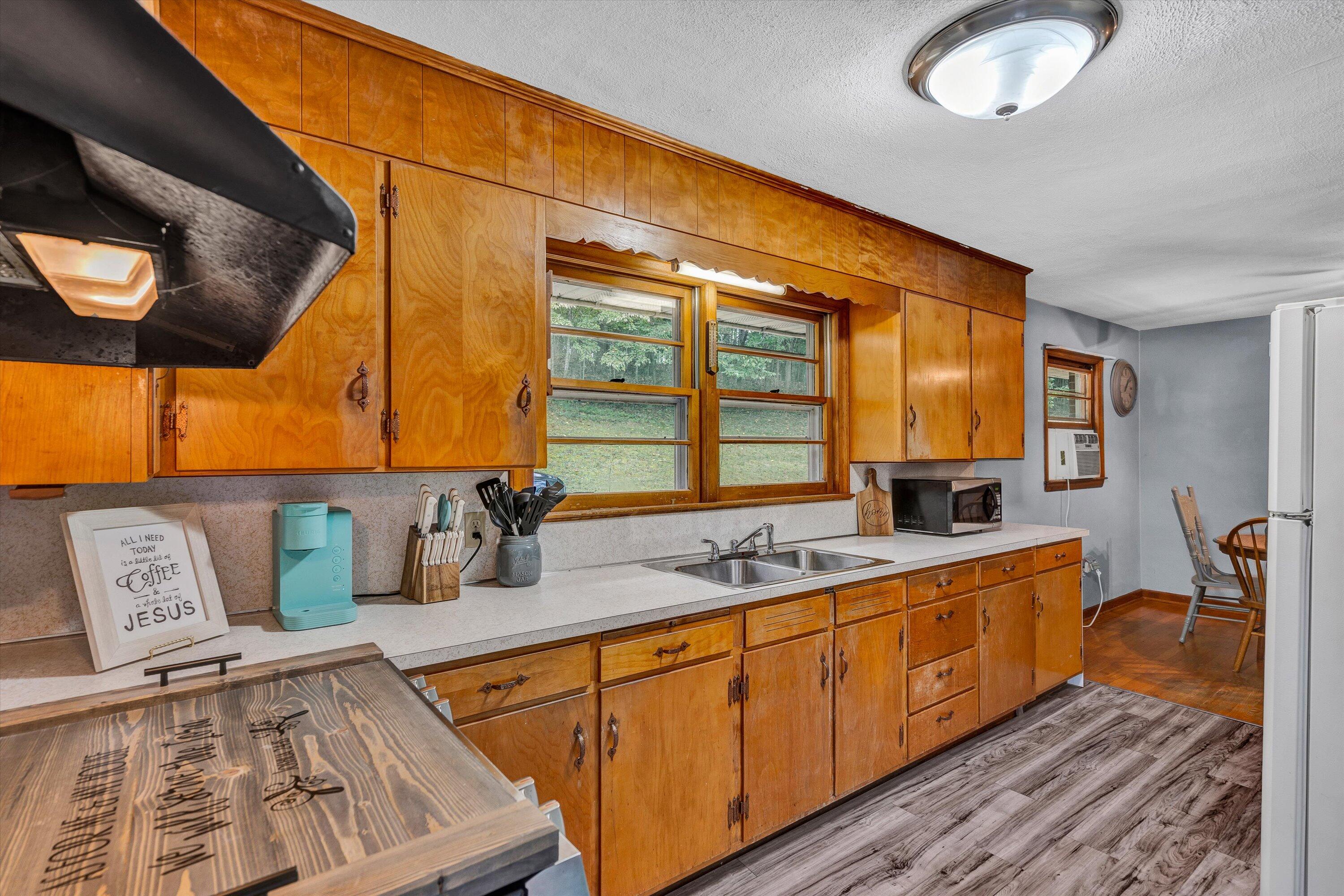 2433 Camp Jaycee Road Blue Ridge, VA 24064 - Photo 8 of 27 08-DSC05810
