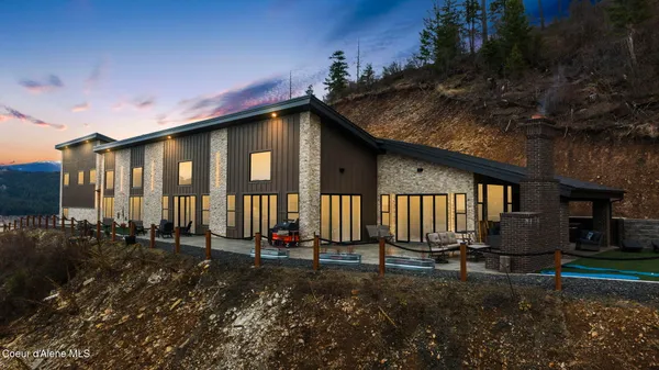 $2,350,000 | 551 Patriots Dr Street, St. Maries, ID 83861