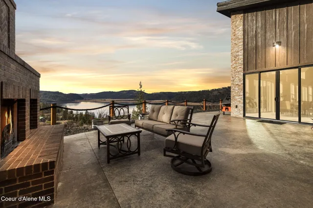 $2,350,000 | 551 Patriots Dr Street, St. Maries, ID 83861