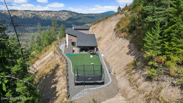 $2,350,000 | 551 Patriots Dr Street, St. Maries, ID 83861