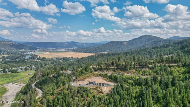 $2,350,000 | 551 Patriots Dr Street, St. Maries, ID 83861