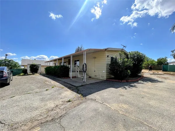 $2,500 | 28205 El Toro Road, Lake Elsinore, CA 92532