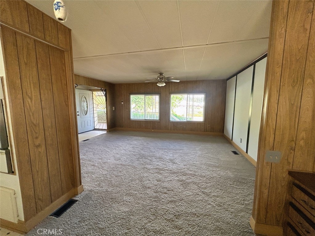 28205 El Toro Road Lake Elsinore, CA 92532 - Photo 7 of 34