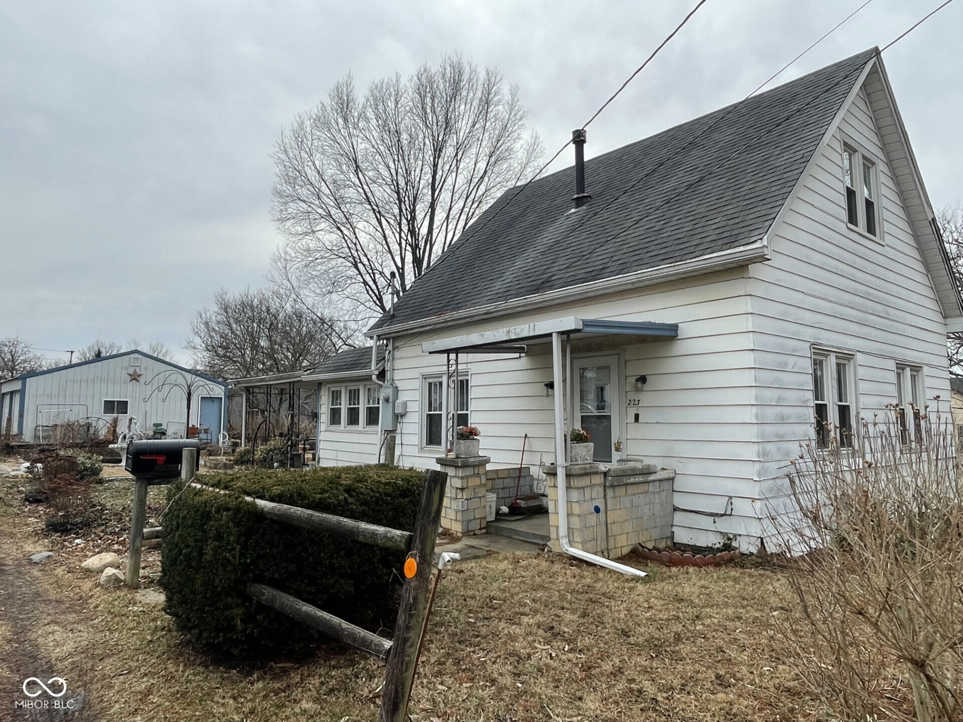 223 Stockwell Street North Vernon, IN 47265 - Photo 2 of 21