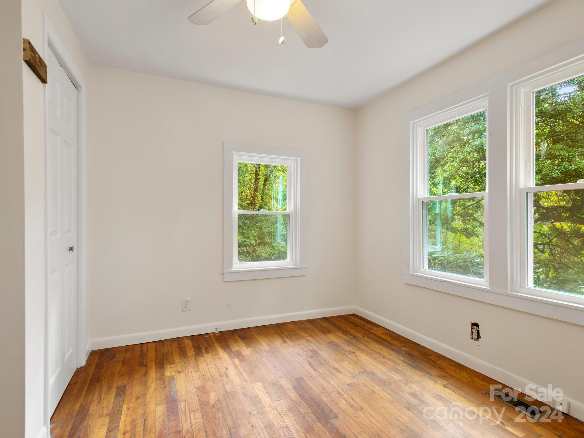 42 Maple Springs Road Asheville, NC 28805 - Photo 15 of 33 Gallery Image 15