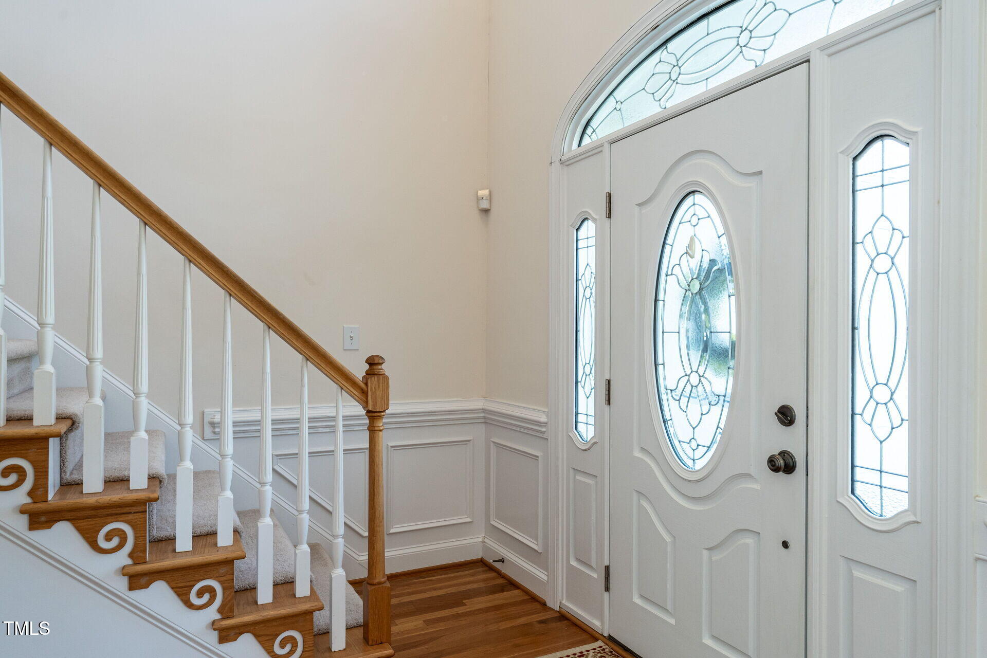 716 2 Brothers Run Raleigh, NC 27603 - Photo 17 of 43 004-1920x1080-foyer