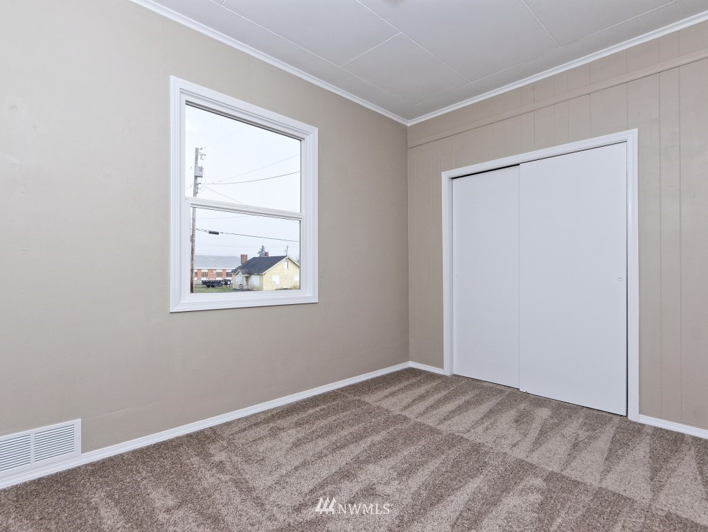 201 Conger Street Aberdeen, WA 98520 - Photo 7 of 23