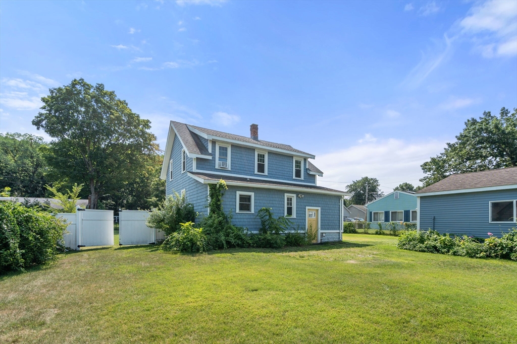 32 Wilmont Street Chicopee, MA 01013 - Photo 38 of 40