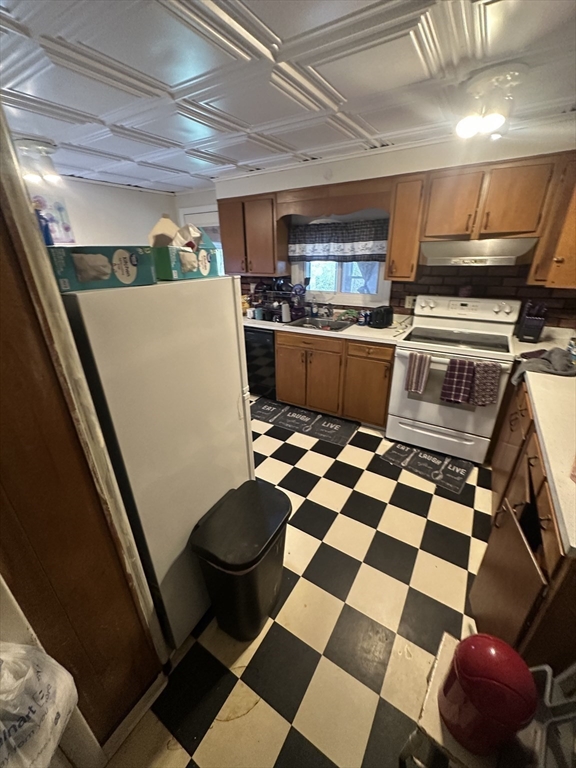 41 Maple Avenue Rutland, MA 01543 - Photo 9 of 35