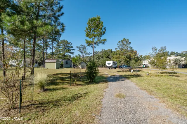 $289,000 | 351 Brickyard Point Road North, Beaufort, SC 29907