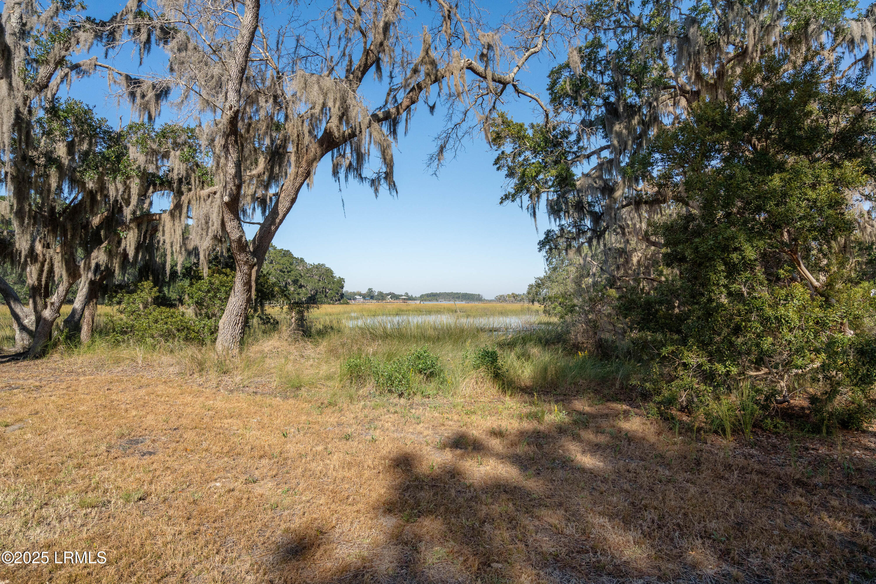 351 Brickyard Point Road North Beaufort, SC 29907 - Photo 19 of 36 351 Brickyard Pt N-25