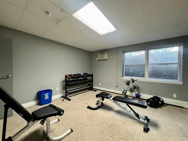 $2,150 | 3150 Excelsior Boulevard, Unit 211, Minneapolis, MN 55416