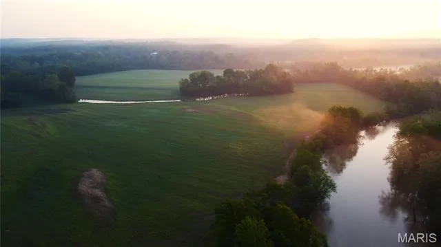 $1,175,000 | 291 Highway O Poplar Bluff, Williamsville, MO 63967