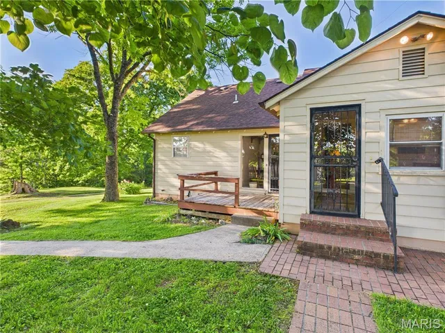 $1,175,000 | 291 Highway O Poplar Bluff, Williamsville, MO 63967