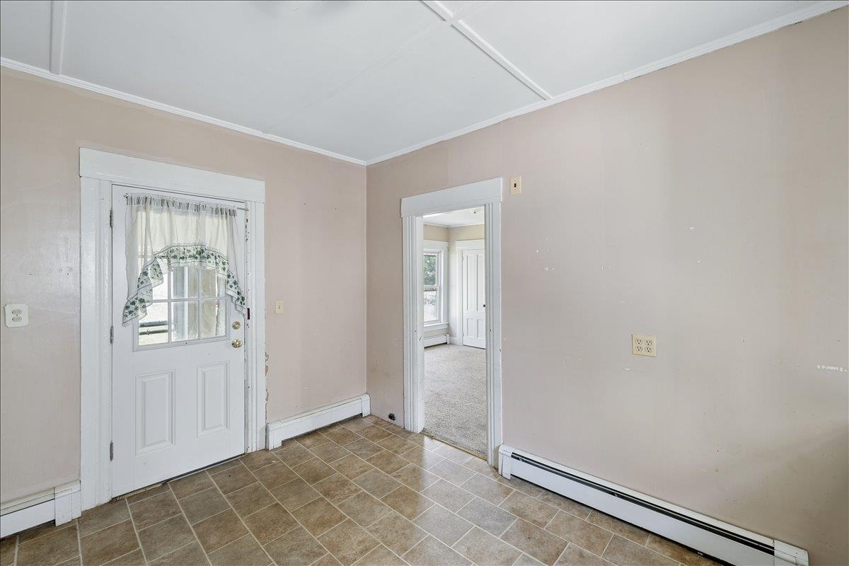 336 Spruce Street Manchester, NH 03103 - Photo 7 of 44