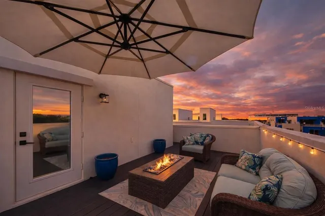 $644,900 | 323 15th Street North, St. Petersburg, FL 33705