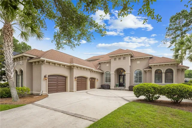$1,699,000 | 18 Anchor Bay Court, Bluffton, SC 29910