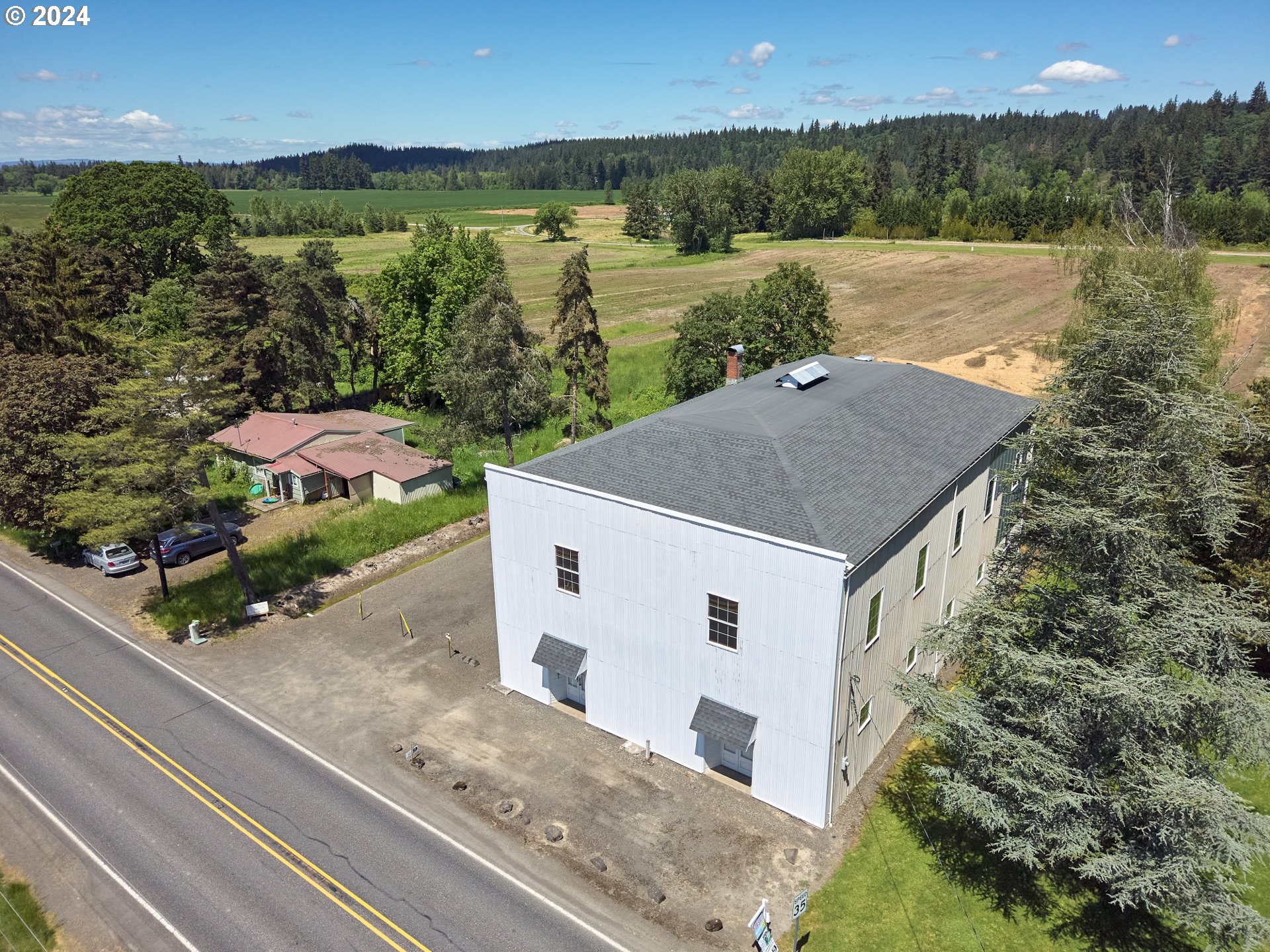 13643 South Mulino Road Mulino, OR 97042 - Photo 3 of 7 Gallery Image 3