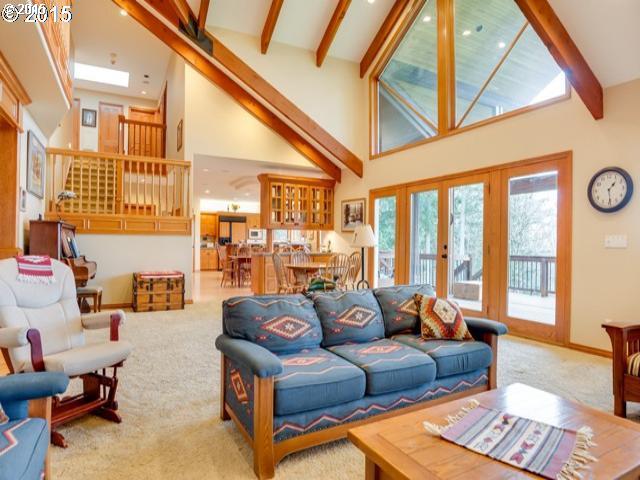 24700 Southwest Valley View Road West Linn, OR 97068 - Photo 6 of 15 Gallery Image 6