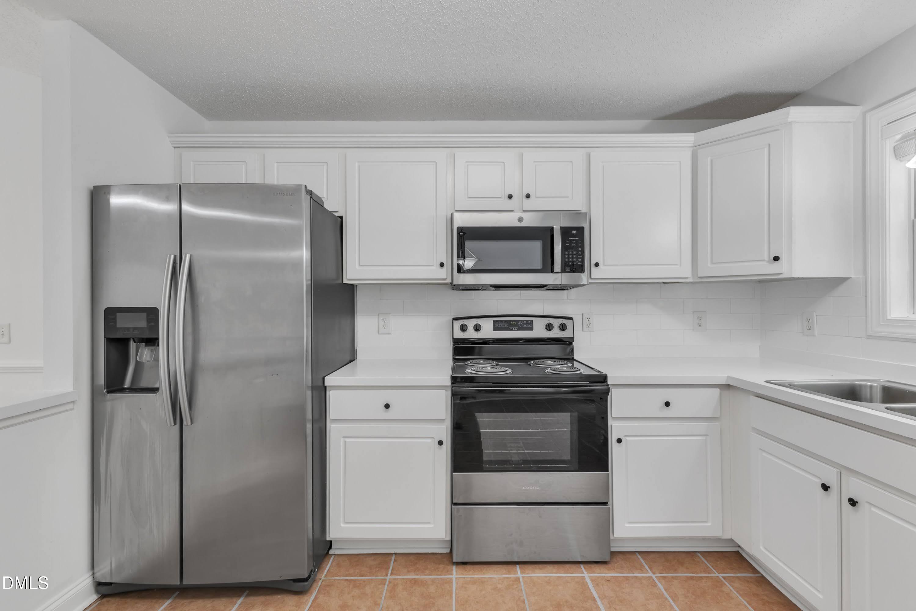 7040 Pine Road Sanford, NC 27332 - Photo 8 of 21 SS Appliances