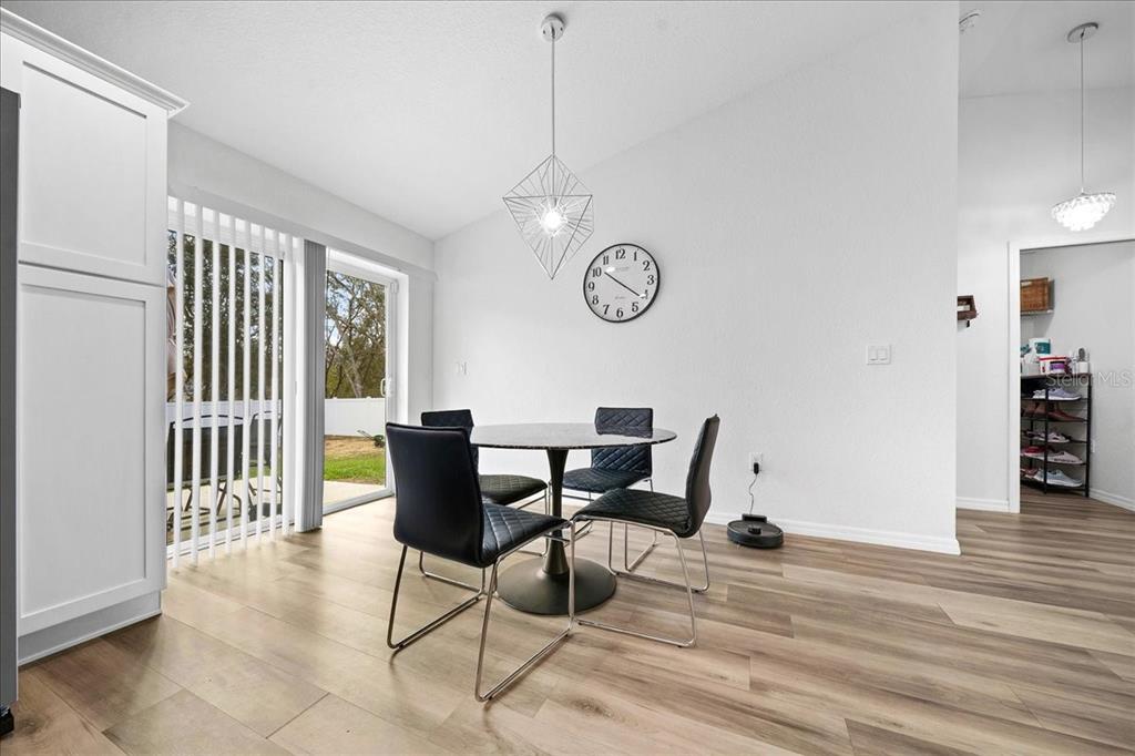 41 Fisher Way Run Road Ocklawaha, FL 32179 - Photo 11 of 39