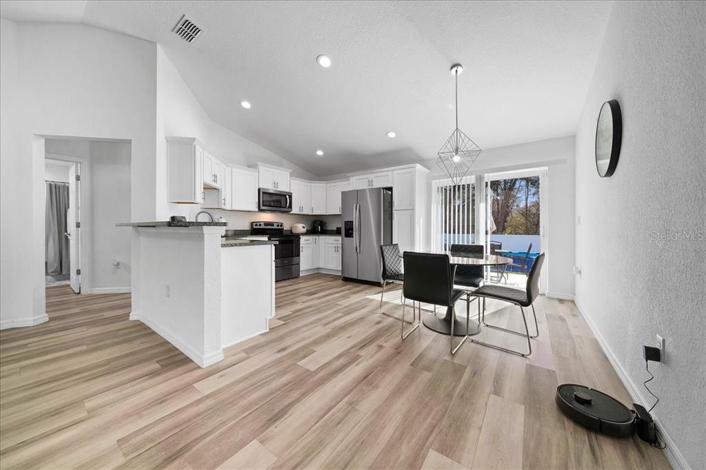 41 Fisher Way Run Road Ocklawaha, FL 32179 - Photo 8 of 39