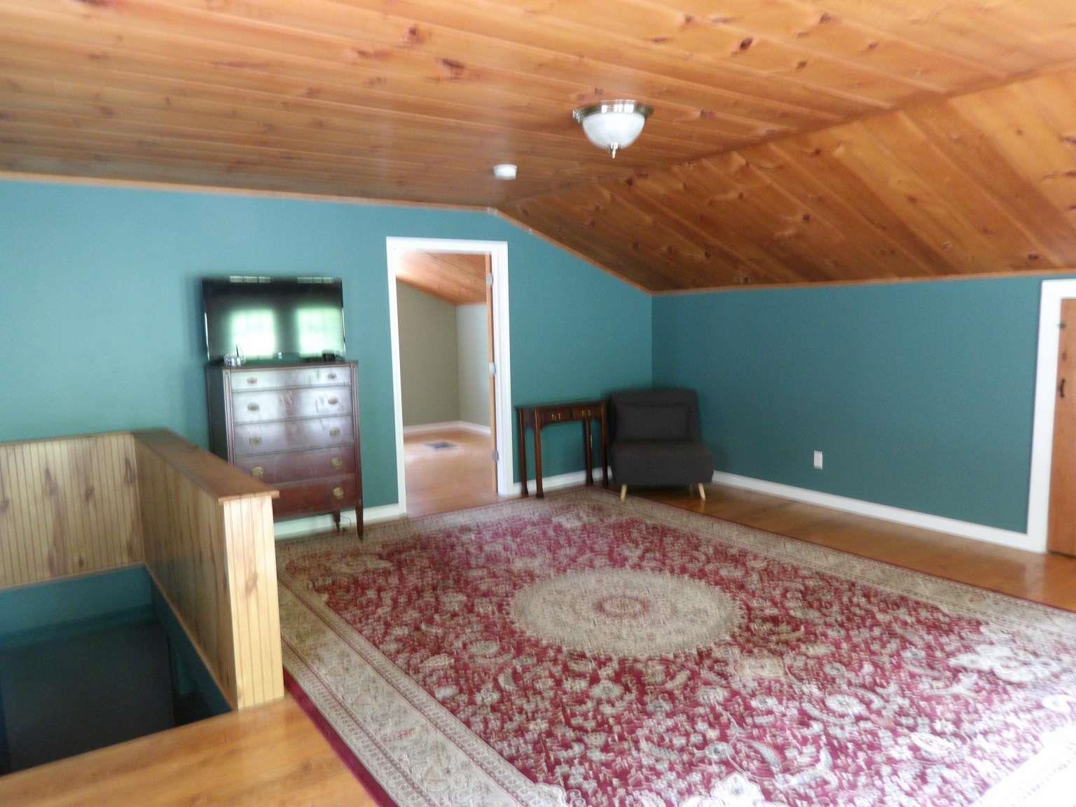 252 Spring Road Tunbridge, VT 05077 - Photo 17 of 20