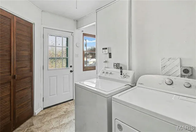 $219,000 | 202 Sunshine Drive, Festus, MO 63028