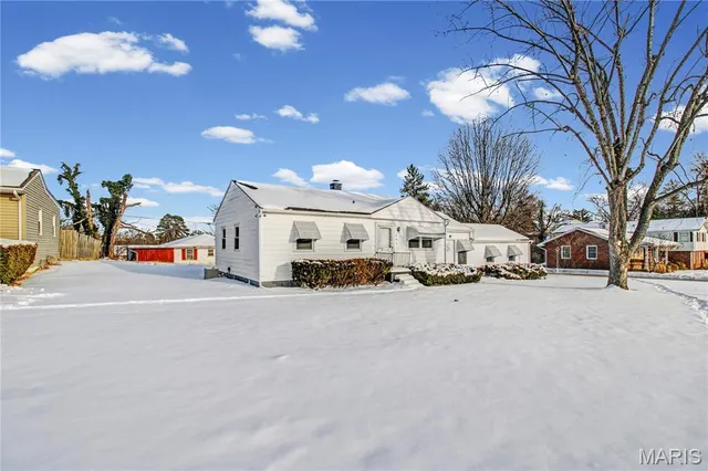 $219,000 | 202 Sunshine Drive, Festus, MO 63028