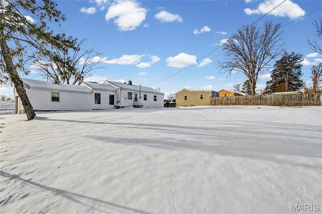 $219,000 | 202 Sunshine Drive, Festus, MO 63028