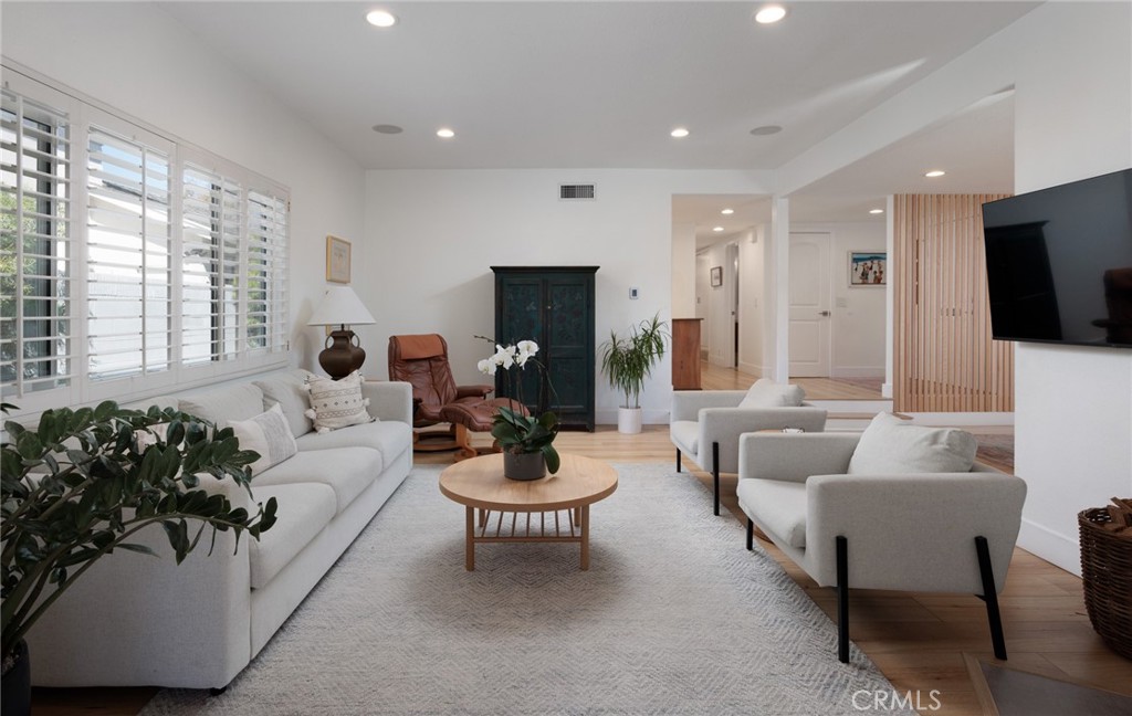 13392 Farmington Road Tustin, CA 92780 - Photo 16 of 36