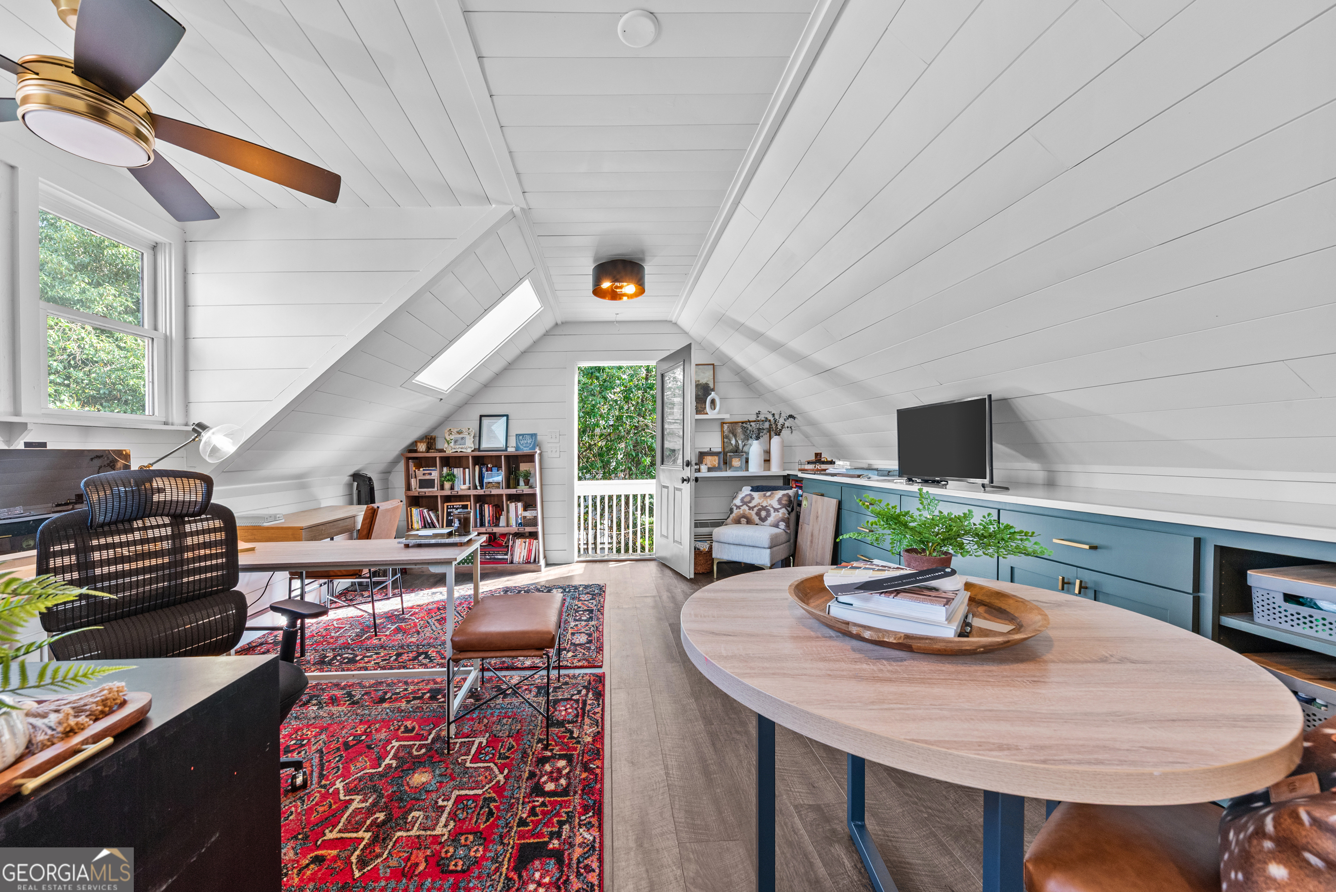 668 North Main Street Madison, GA 30650 - Photo 58 of 88 a view of a dining room with furniture