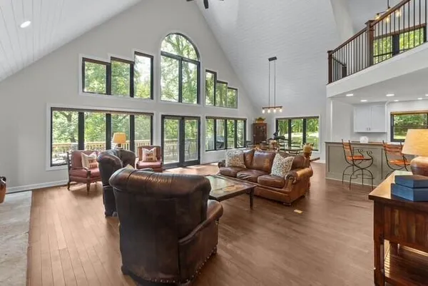 $1,390,000 | W2247 Beulah Heights Road, East Troy, WI 53120