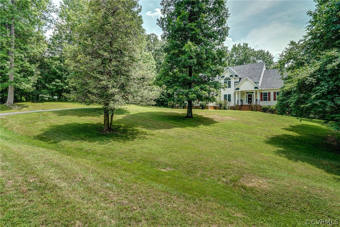 13706 Swiftrock Ridge Drive Chesterfield, VA 23838 - Photo 3 of 26 Gallery Image 3