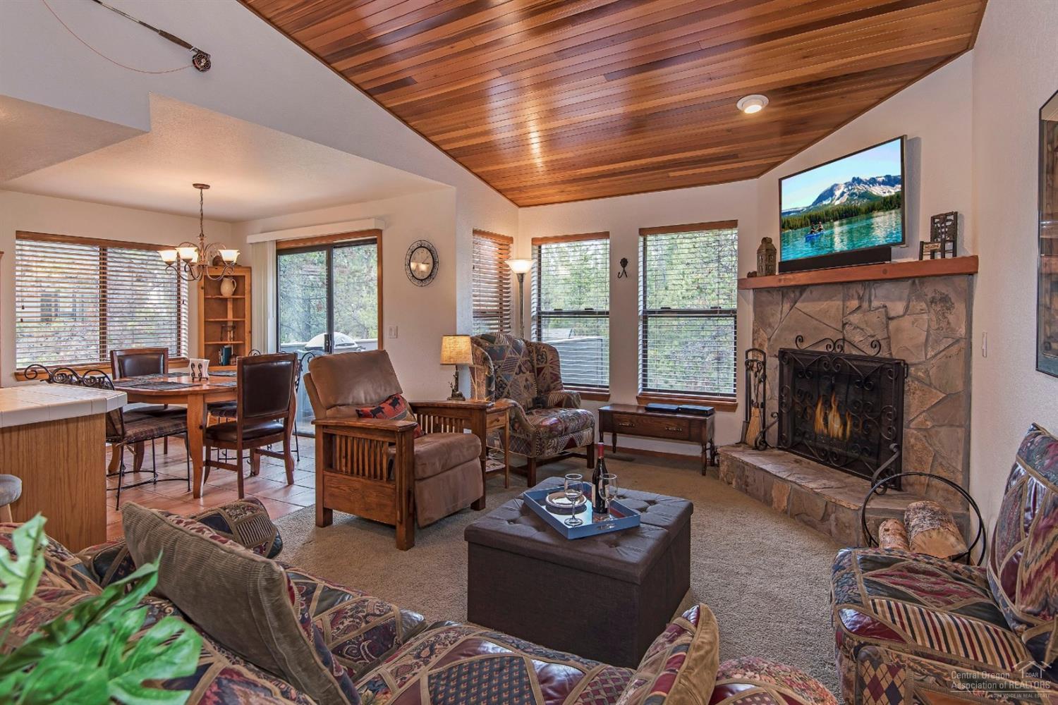 17776 West Core Road Sunriver, OR 97707 - Photo 1 of 17 Gallery Image 1