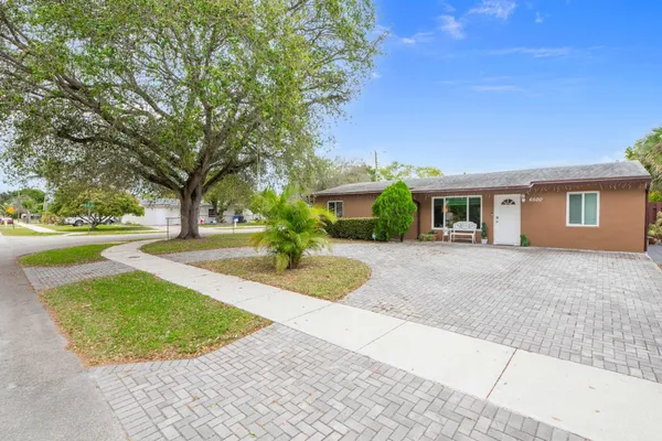 $545,000 | 6500 Southwest 16th Court, North Lauderdale, FL 33068