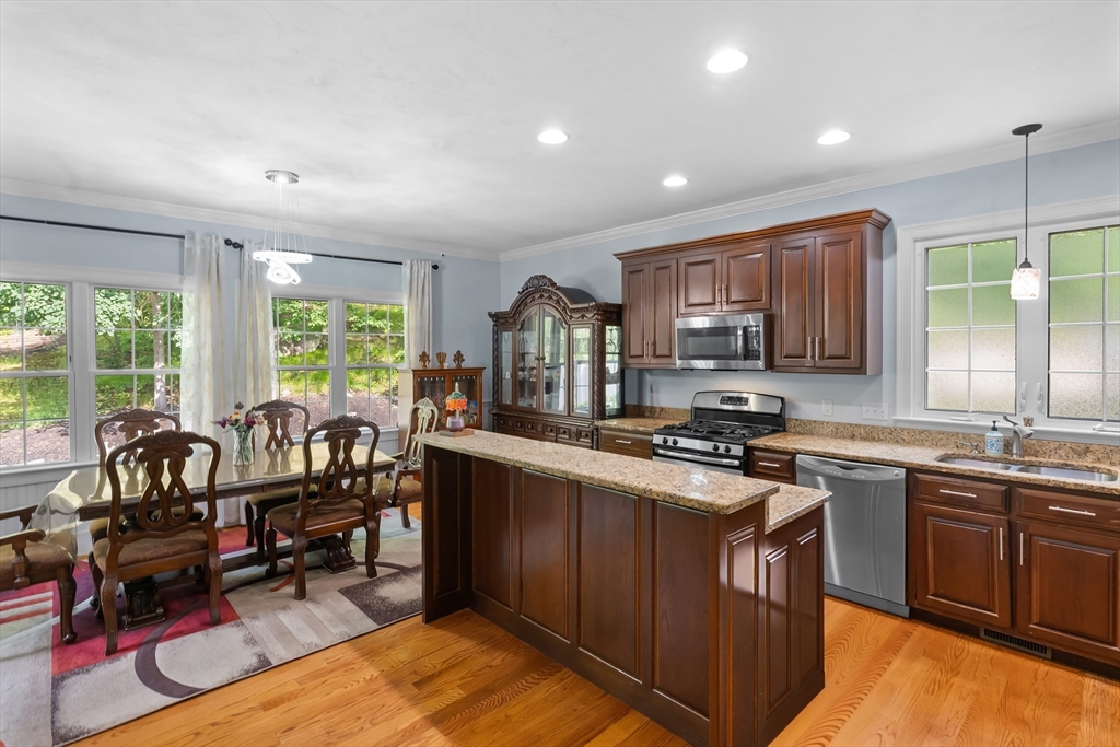 9 Cyrus Way, Unit 9 Northborough, MA 01532 - Photo 11 of 41