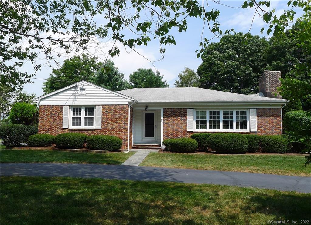 310 Duck Farm Road Fairfield, CT 06824 - Photo 1 of 1