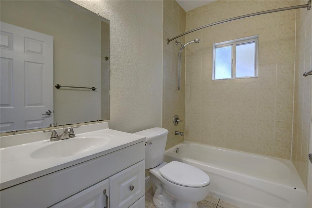 202 Southwest 15th Place Homestead, FL 33030 - Photo 11 of 29 Photo 11